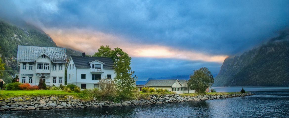 Panoramas Noruegueses Geiranger a Hellesylt