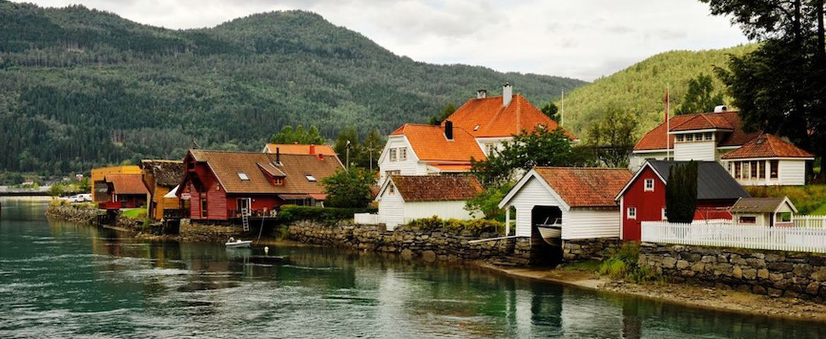 Panoramas Noruegueses Geiranger a Hellesylt