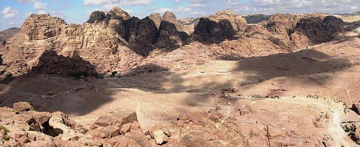 Aqaba Magnifica Petra