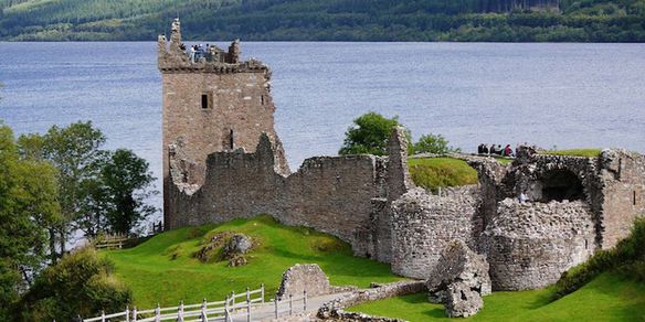 Inverness, Castelos e Mistérios